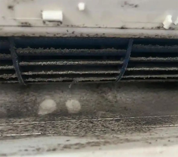 侯马空调吹的风有股烧焦味是怎么回事